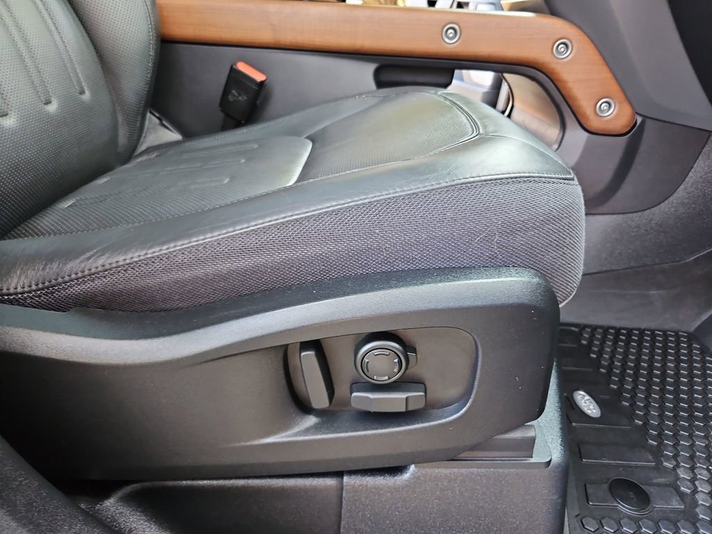 Used 2021 Land Rover Defender 110 X image 26