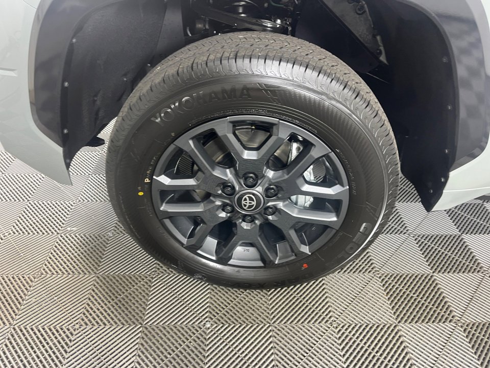 New 2026 Toyota Tundra Platinum image 24