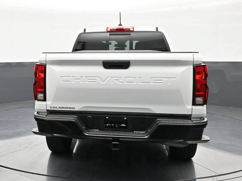 Used 2024 Chevrolet Colorado W/T w/ WT Convenience Package RWD image 4