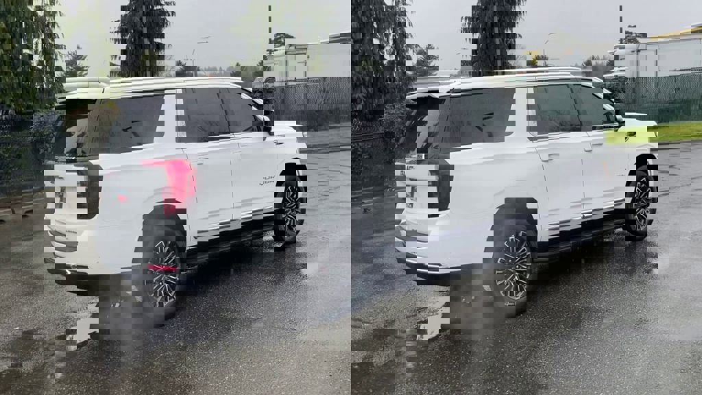 New 2026 GMC Yukon XL Elevation w/ Elevation Premium Package image 8