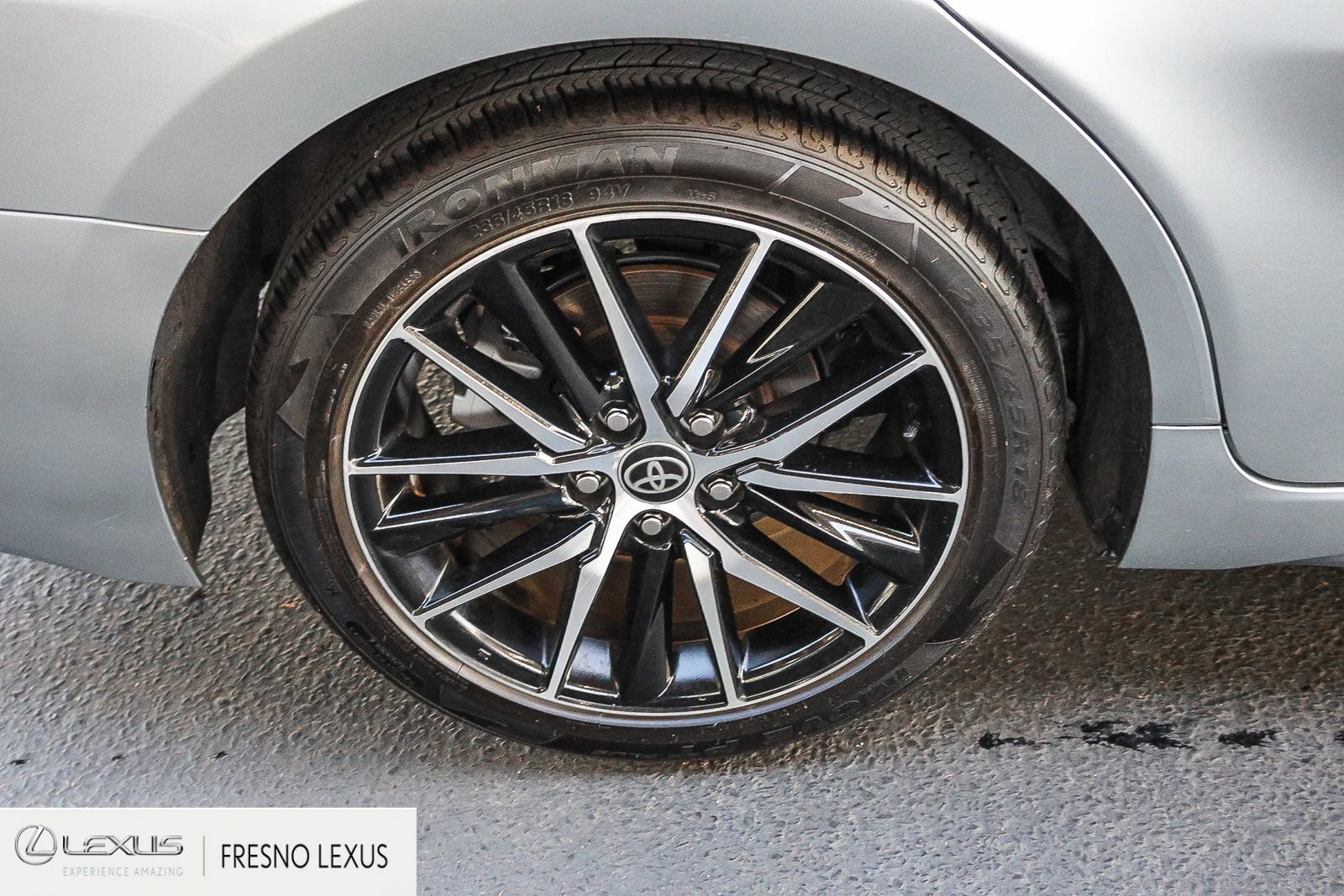 Used 2024 Toyota Camry SE image 8