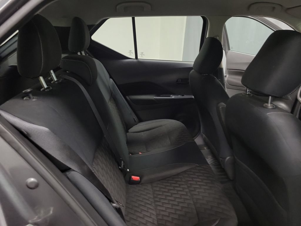Used 2022 Nissan Kicks S FWD image 20