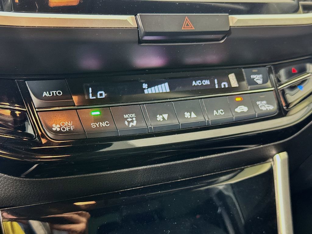 Used 2017 Honda Accord Touring image 19