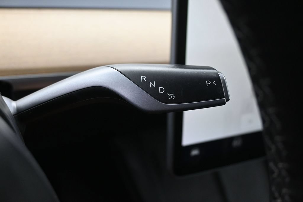 Used 2023 Tesla Model Y Long Range AWD/4WD image 19
