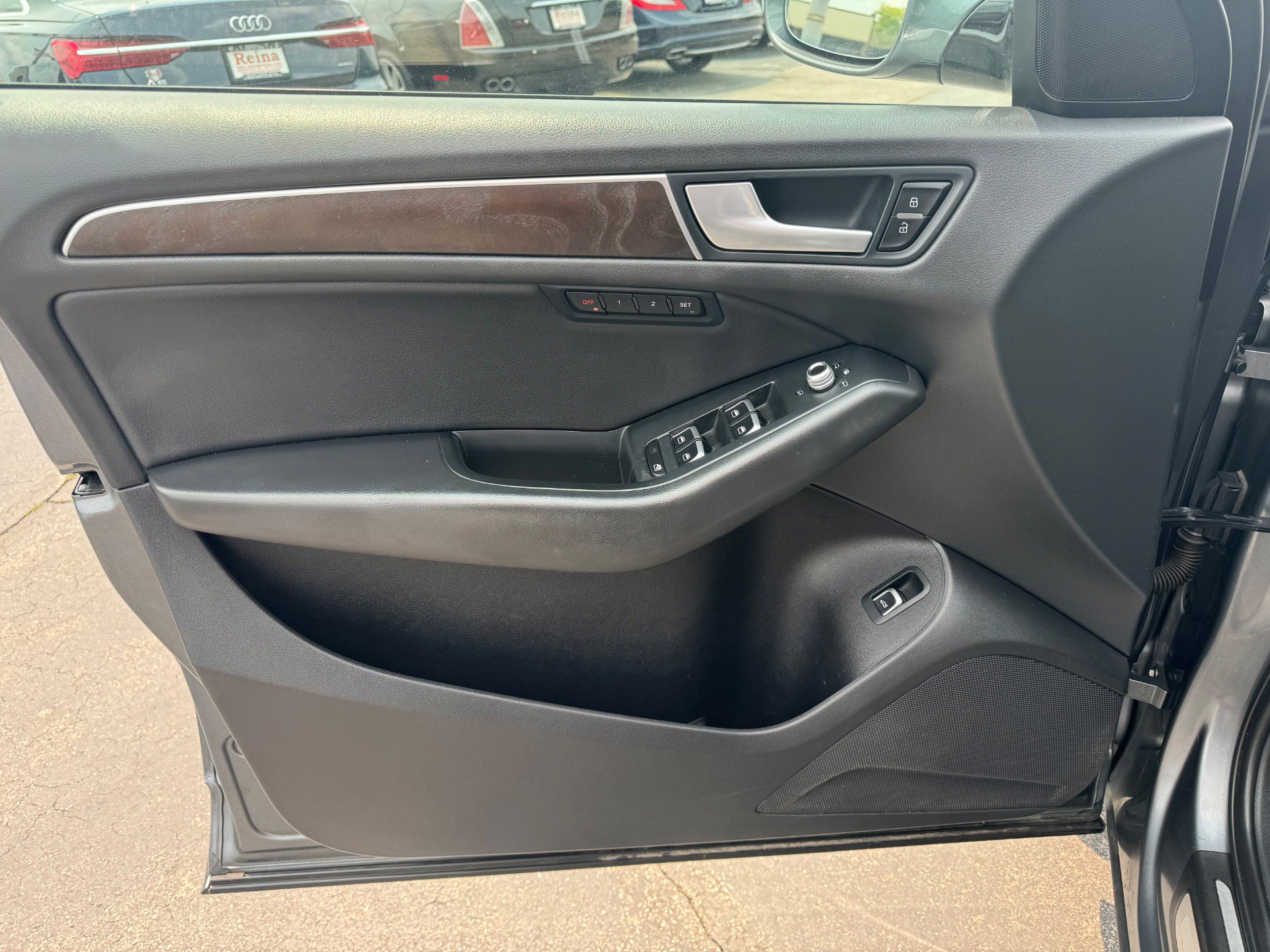 Used 2015 Audi Q5 2.0T Premium Plus w/ Technology Package image 4