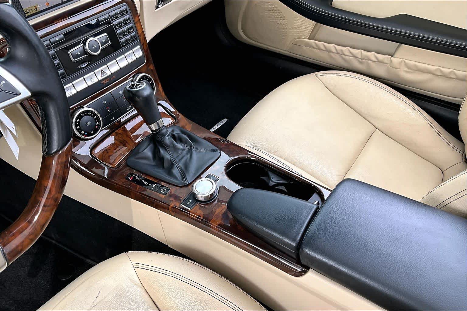 Used 2012 Mercedes-Benz SLK 350 image 16