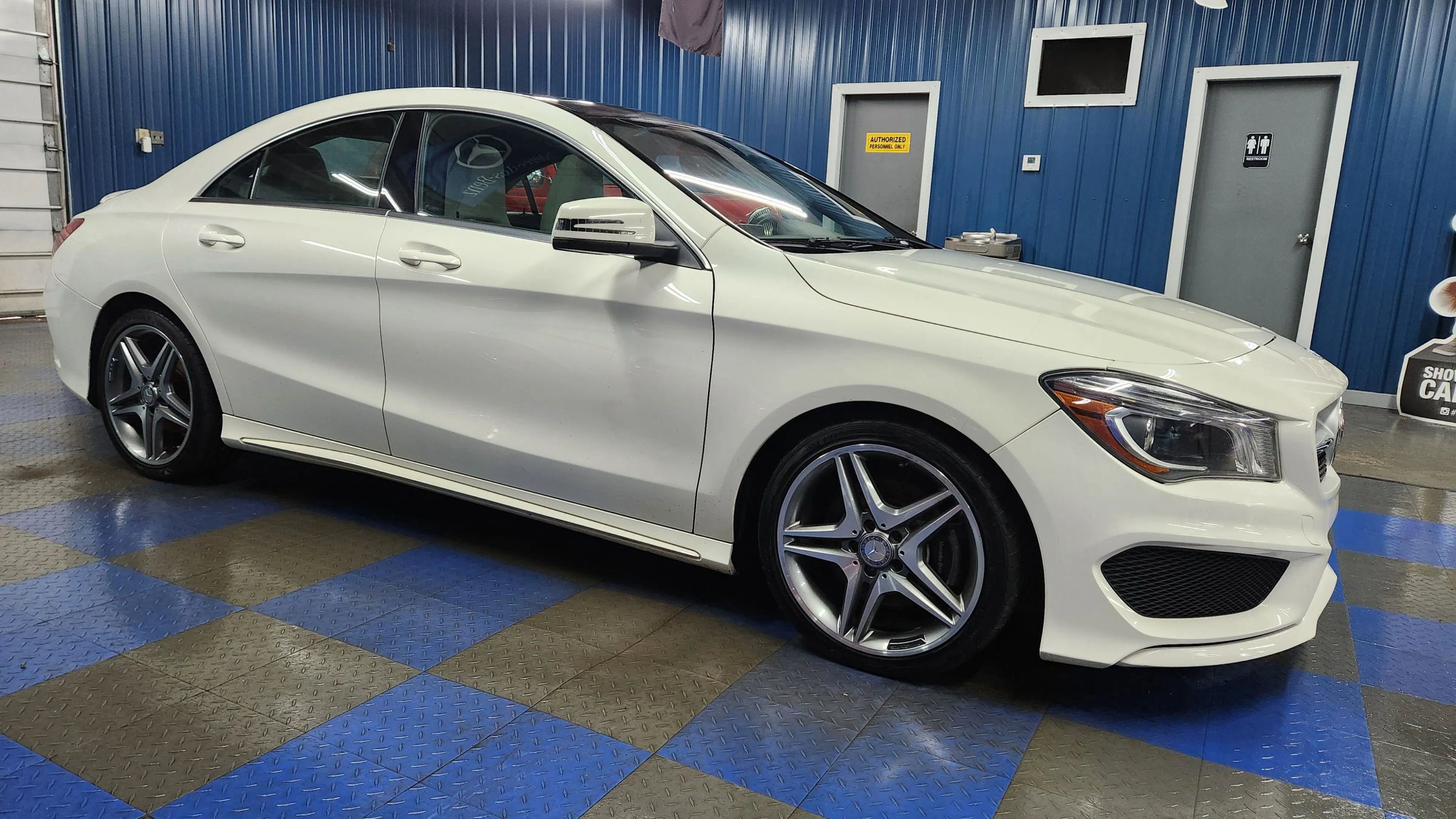 Used 2014 Mercedes-Benz CLA 250 4MATIC image 59