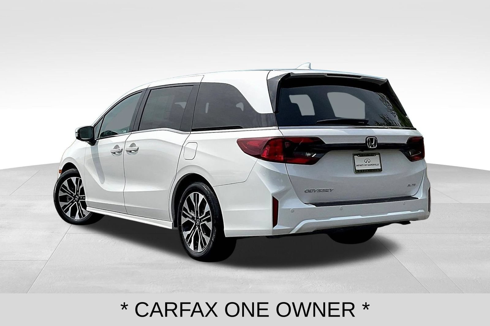 Used 2026 Honda Odyssey Elite image 4