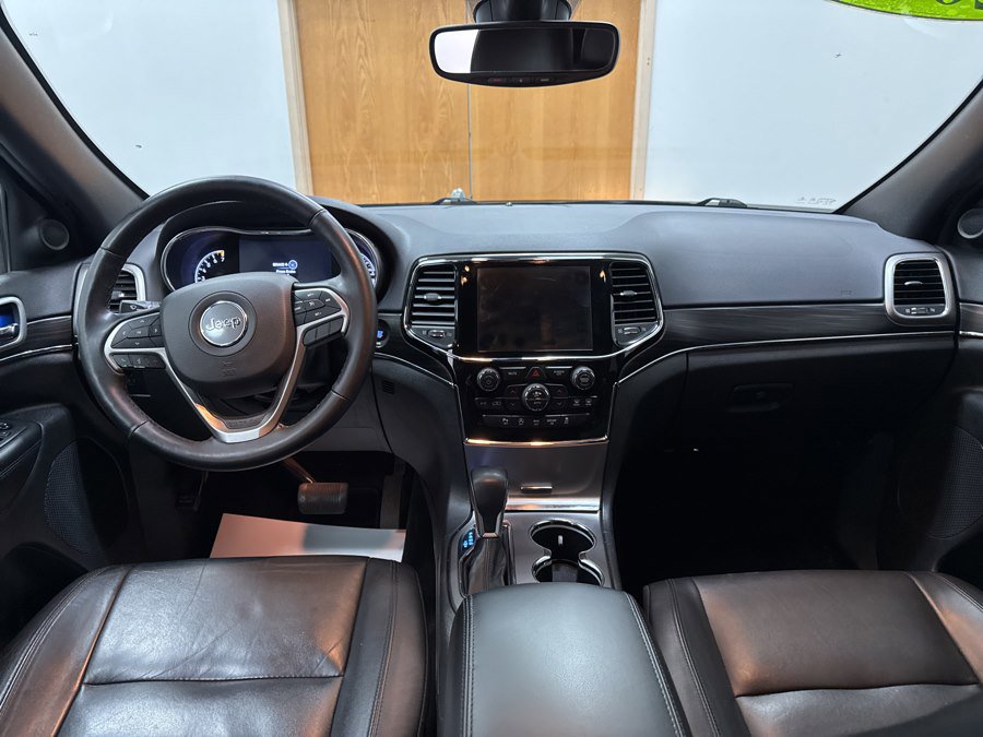 Used 2020 Jeep Grand Cherokee Limited AWD/4WD image 8