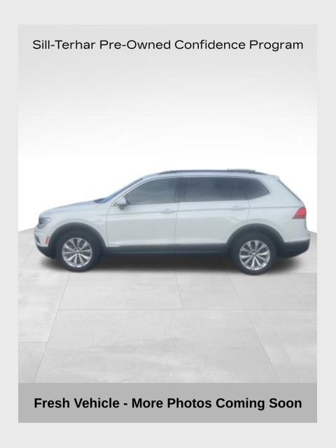 Used 2018 Volkswagen Tiguan SE w/ Panoramic Sunroof Package image 1