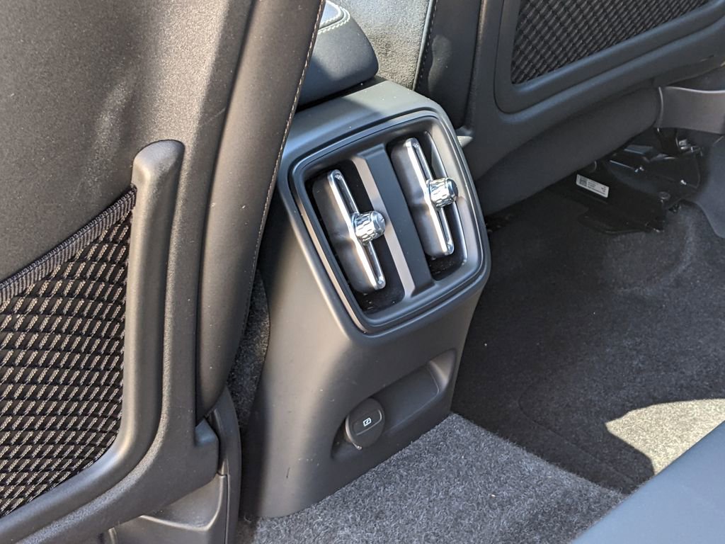 Certified 2023 Volvo C40 P8 Recharge Plus image 24