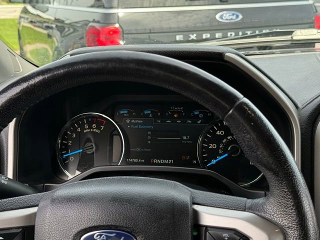 Used 2015 Ford F150 Lariat w/ Equipment Group 502A Luxury AWD/4WD image 11