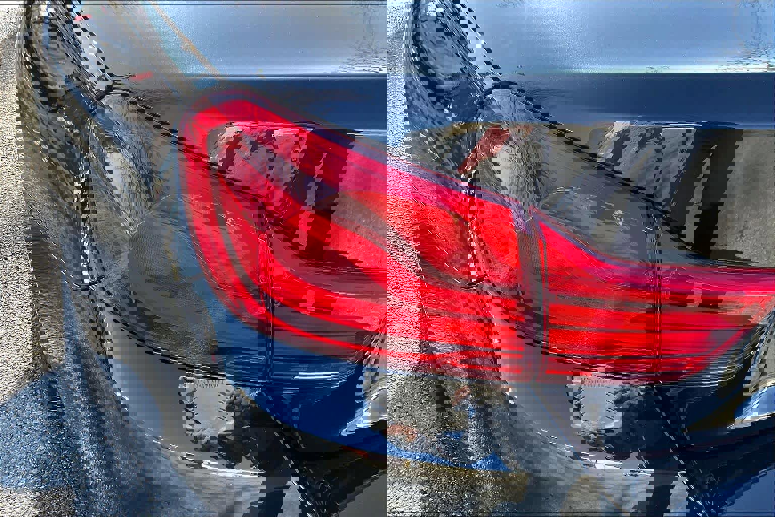 Used 2018 BMW M4 Convertible w/ Competition Package image 26