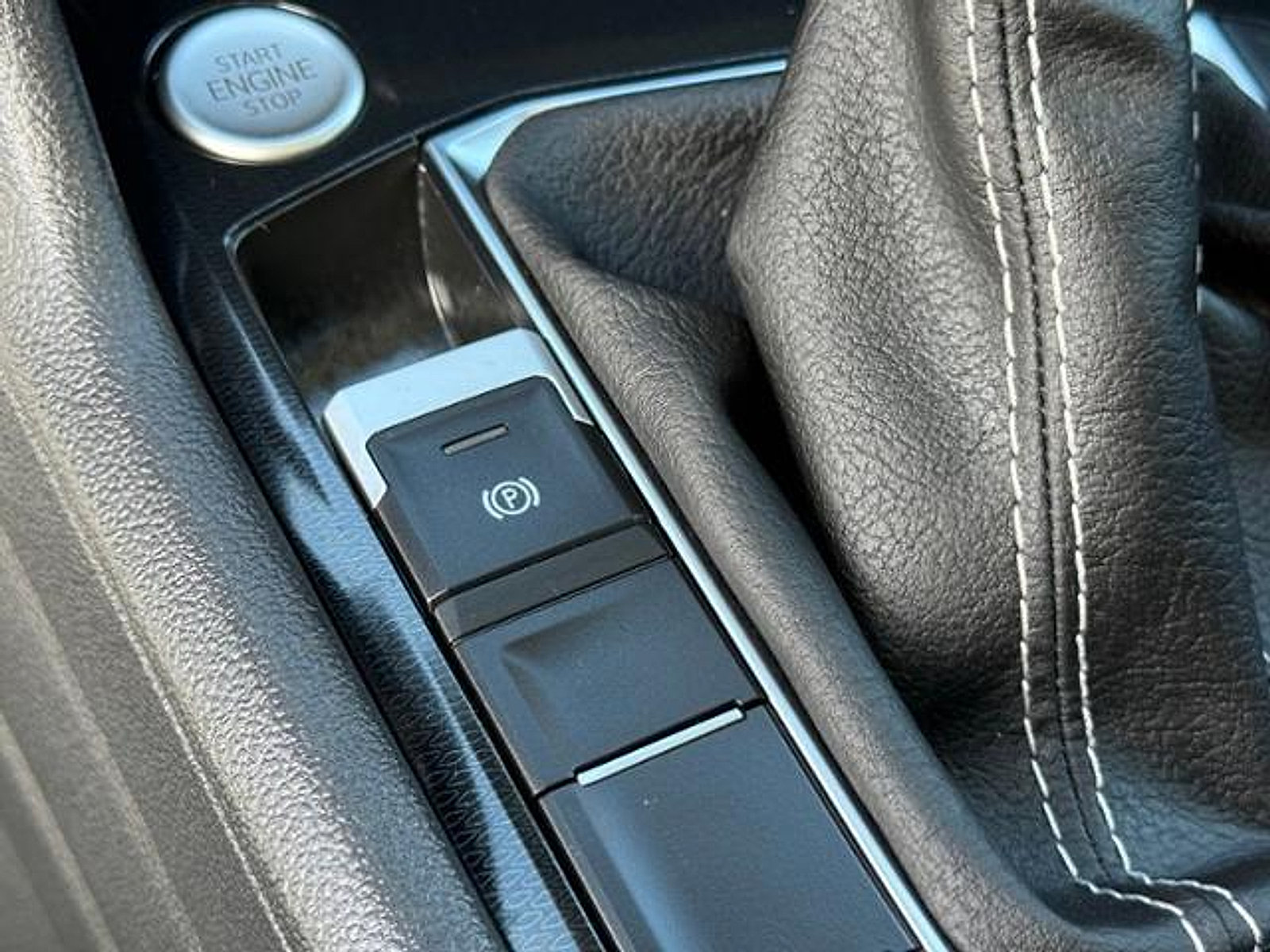 New 2026 Volkswagen Taos SE FWD image 20