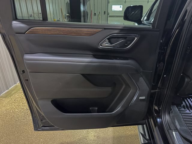 Used 2023 Chevrolet Suburban High Country AWD/4WD image 20