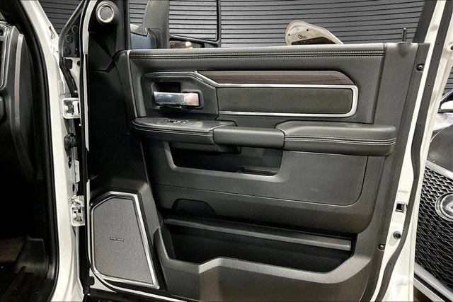 Used 2025 RAM 2500 Laramie AWD/4WD image 28
