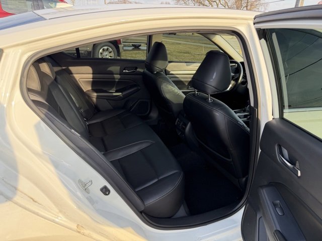 Used 2019 Nissan Altima 2.5 Platinum image 10