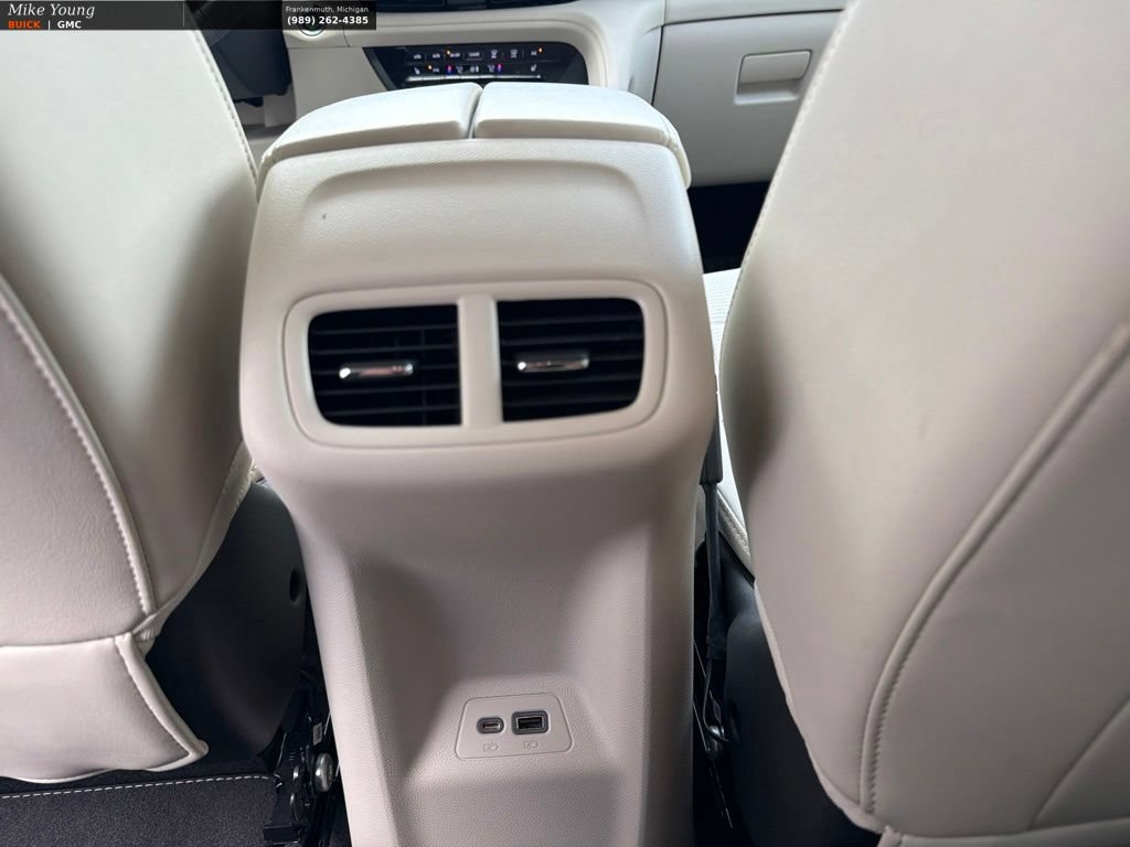 Used 2023 Buick Envision Preferred AWD/4WD image 26