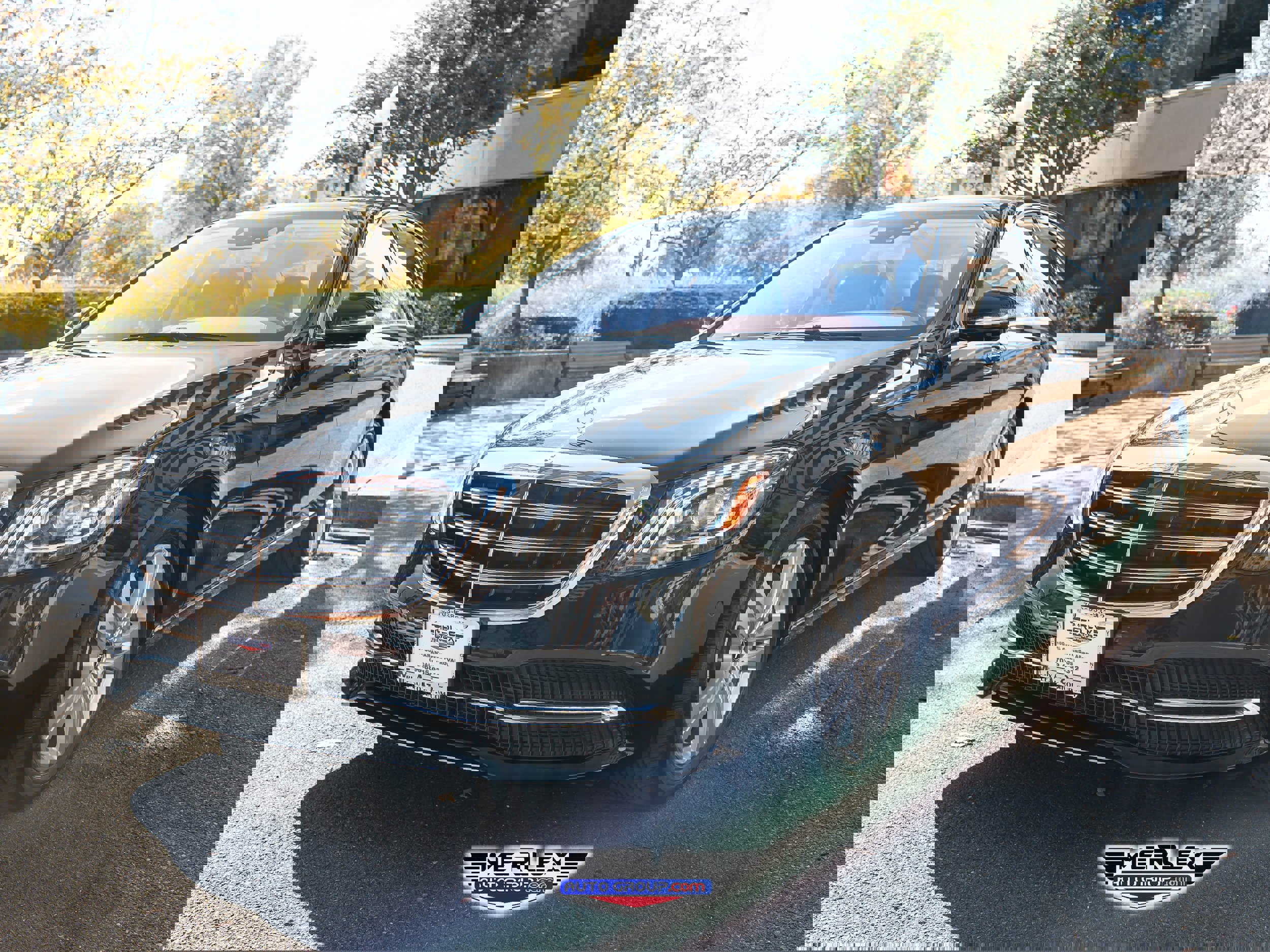 Used 2018 Mercedes-Benz S 560 4MATIC Sedan w/ Premium Package image 3