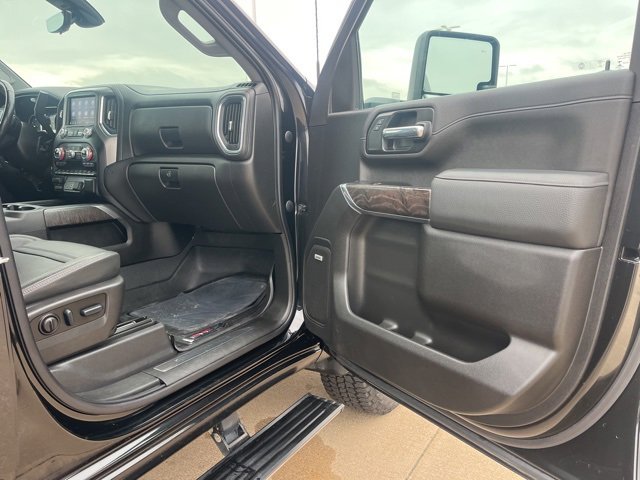 Used 2023 GMC Sierra 3500 Denali w/ Denali Black Diamond Edition image 56