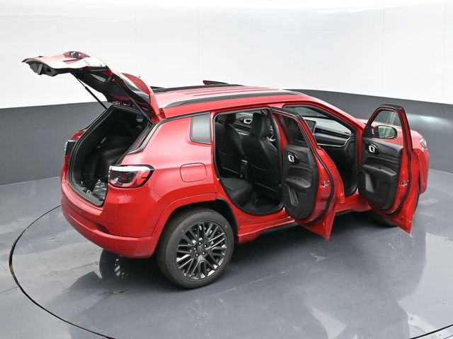 Used 2024 Jeep Compass Limited image 49