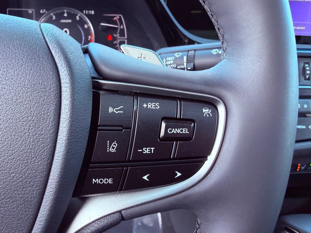 Used 2024 Lexus ES 350 w/ Premium Package image 21