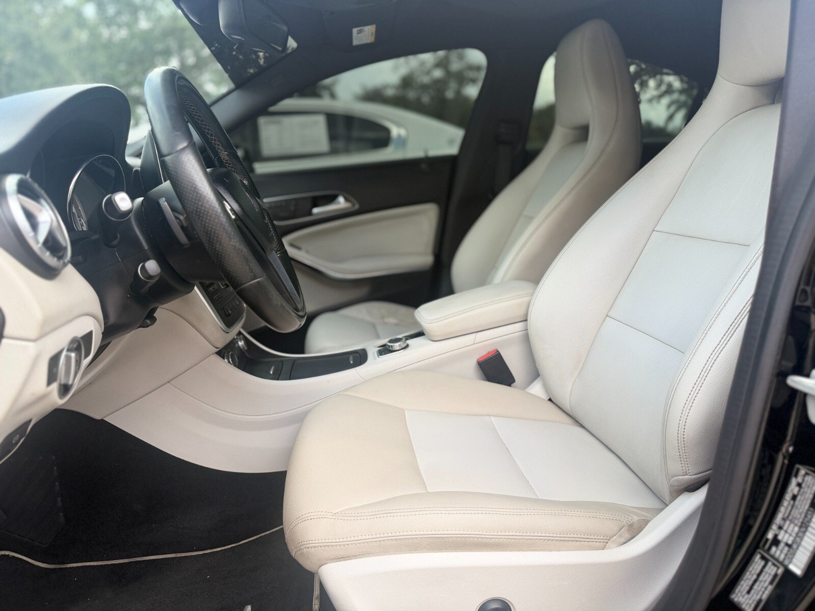 Used 2014 Mercedes-Benz CLA 250 4MATIC image 10