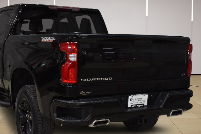 Used 2020 Chevrolet Silverado 1500 LT Trail Boss AWD/4WD image 30
