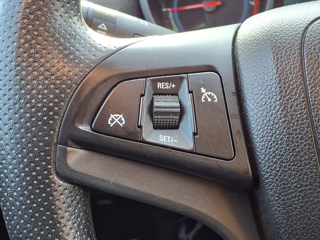 Used 2014 Chevrolet Cruze LT image 18