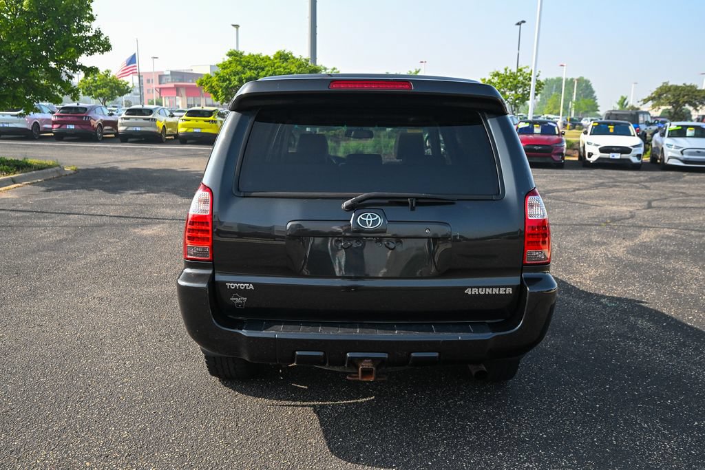 Used 2007 Toyota 4Runner Limited AWD/4WD image 6