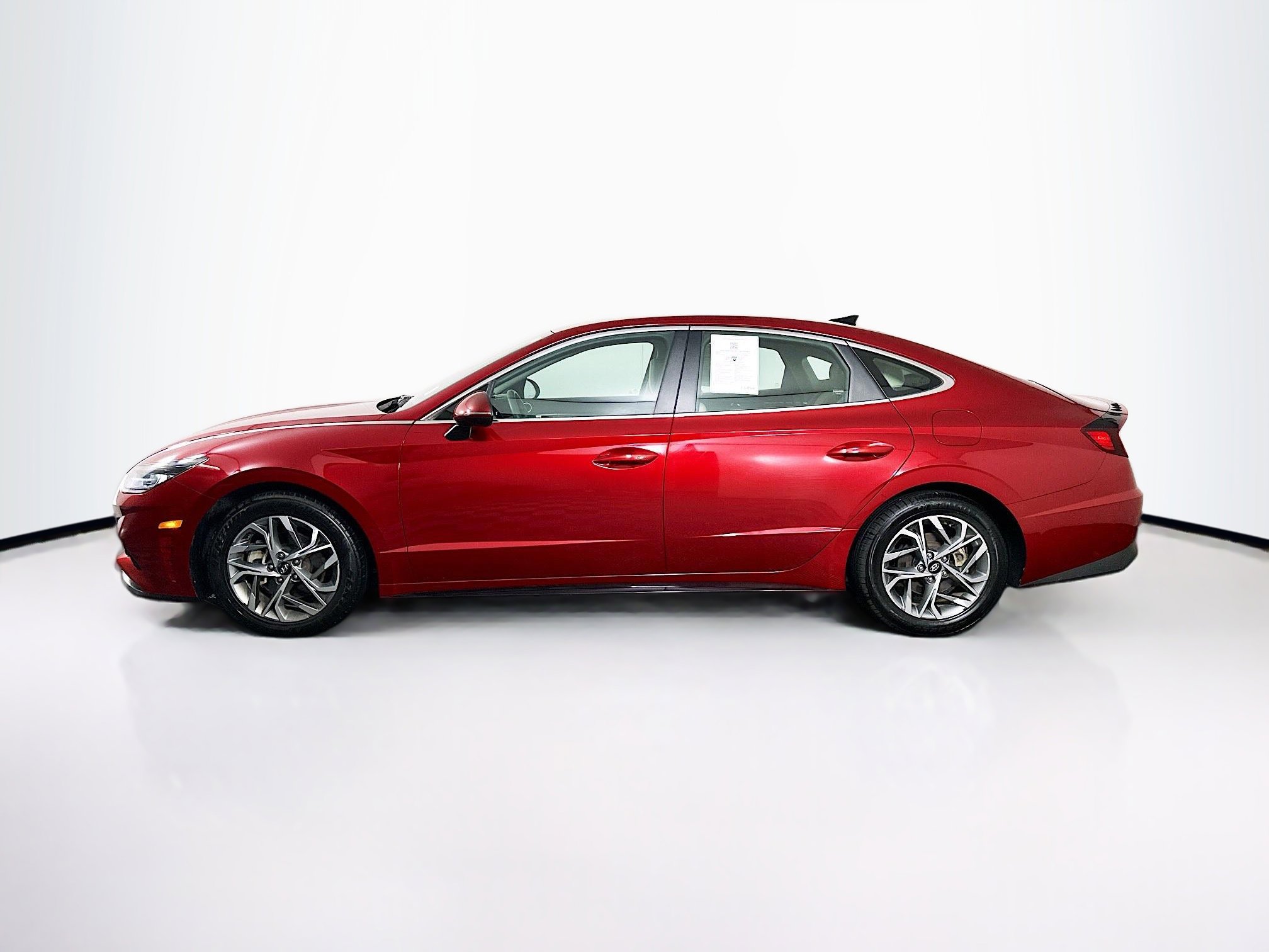 Used 2023 Hyundai Sonata SEL FWD image 4