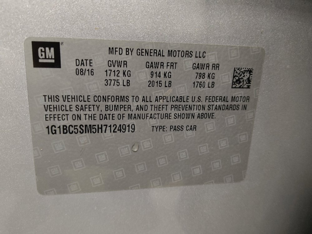 Used 2017 Chevrolet Cruze LS FWD image 33