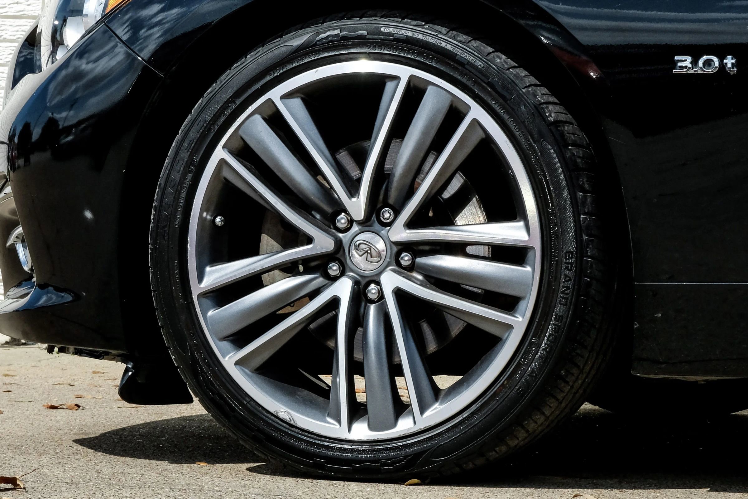 Used 2016 INFINITI Q50 3.0t Premium w/ Driver Assistance Package image 55