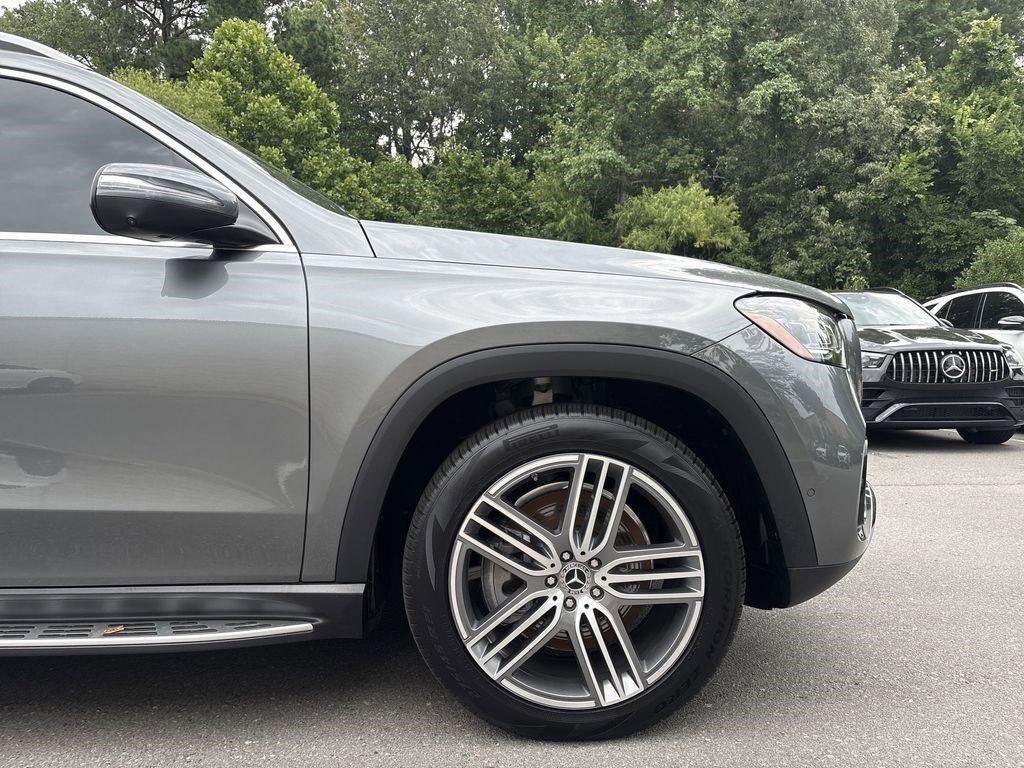 Certified 2025 Mercedes-Benz GLS 450 4MATIC image 9