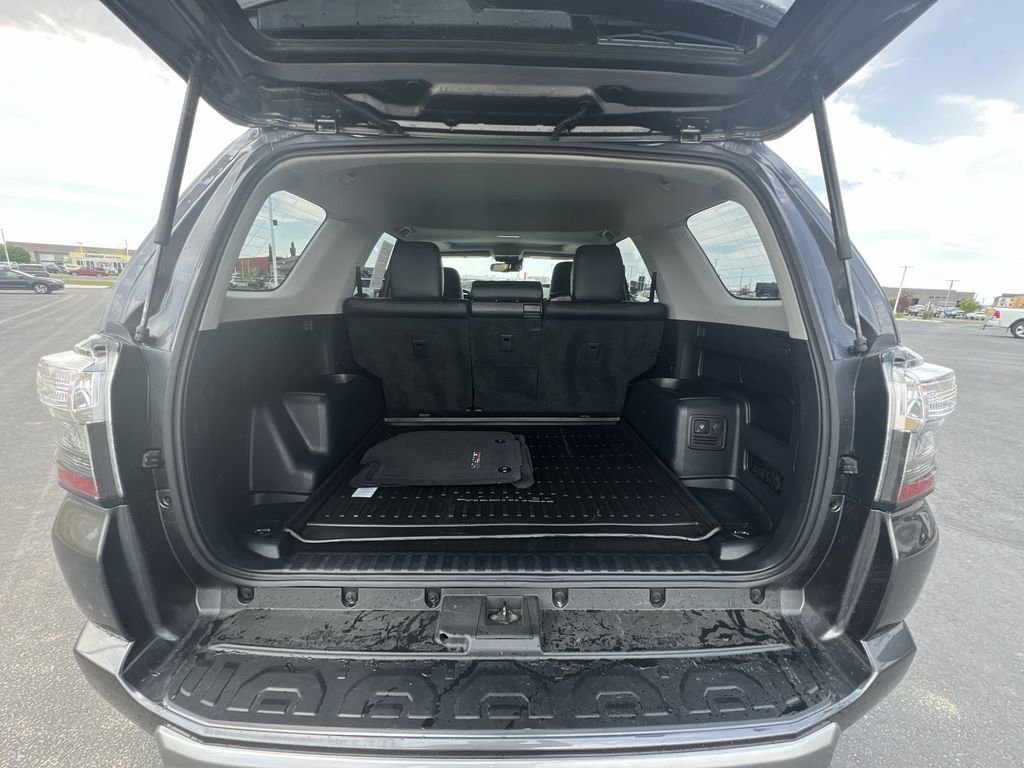 Used 2023 Toyota 4Runner TRD Off-Road Premium image 26