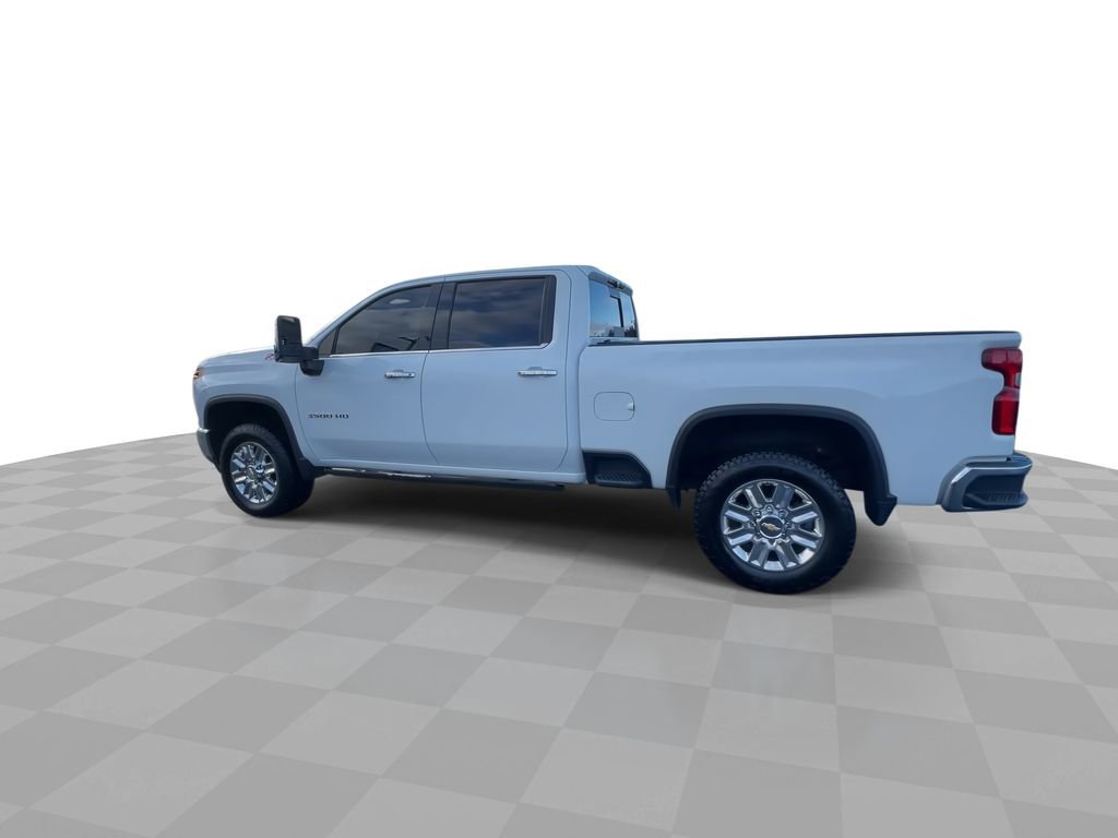 Used 2022 Chevrolet Silverado 3500 LTZ w/ LTZ Premium Package image 5