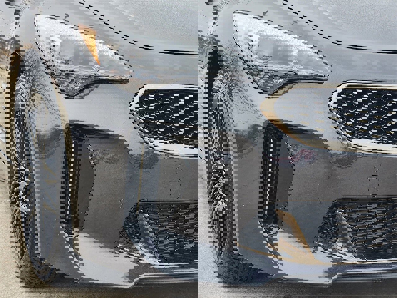 Used 2023 Kia Stinger GT2 w/ Red Interior Color Package image 9