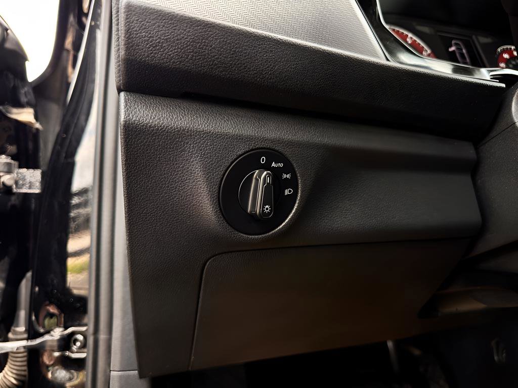 Used 2020 Volkswagen Jetta SE w/ SE Cold Weather Package image 18