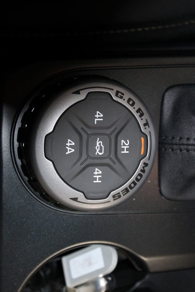 New 2025 Ford Bronco Badlands image 40