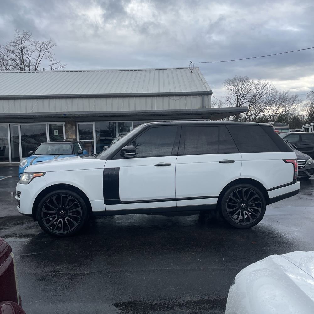 Used 2017 Land Rover Range Rover HSE image 5