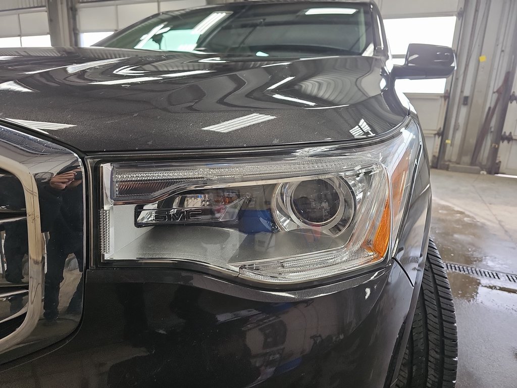 Used 2018 GMC Acadia Denali w/ Technology Package image 31