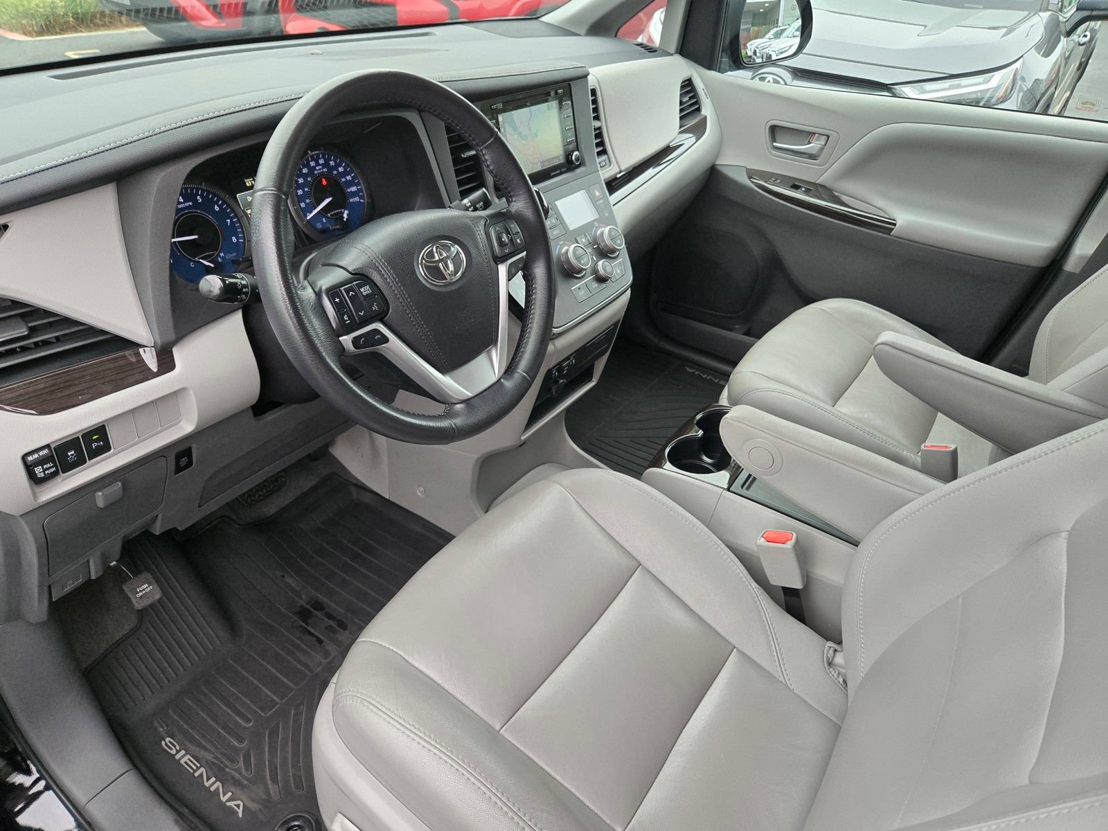 Certified 2018 Toyota Sienna XLE w/ XLE Navigation Package FWD image 8