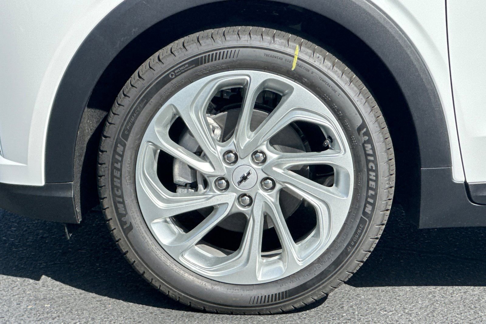 New 2027 Chevrolet Bolt LT w/ Comfort Package image 23