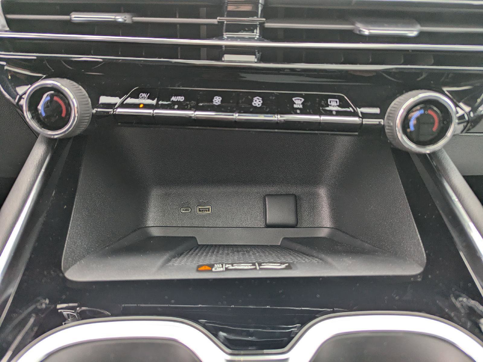 New 2026 Chevrolet Traverse Z71 w/ Enhanced Driving Package image 24