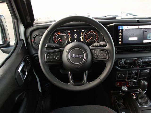Used 2025 Jeep Wrangler Unlimited Rubicon image 15