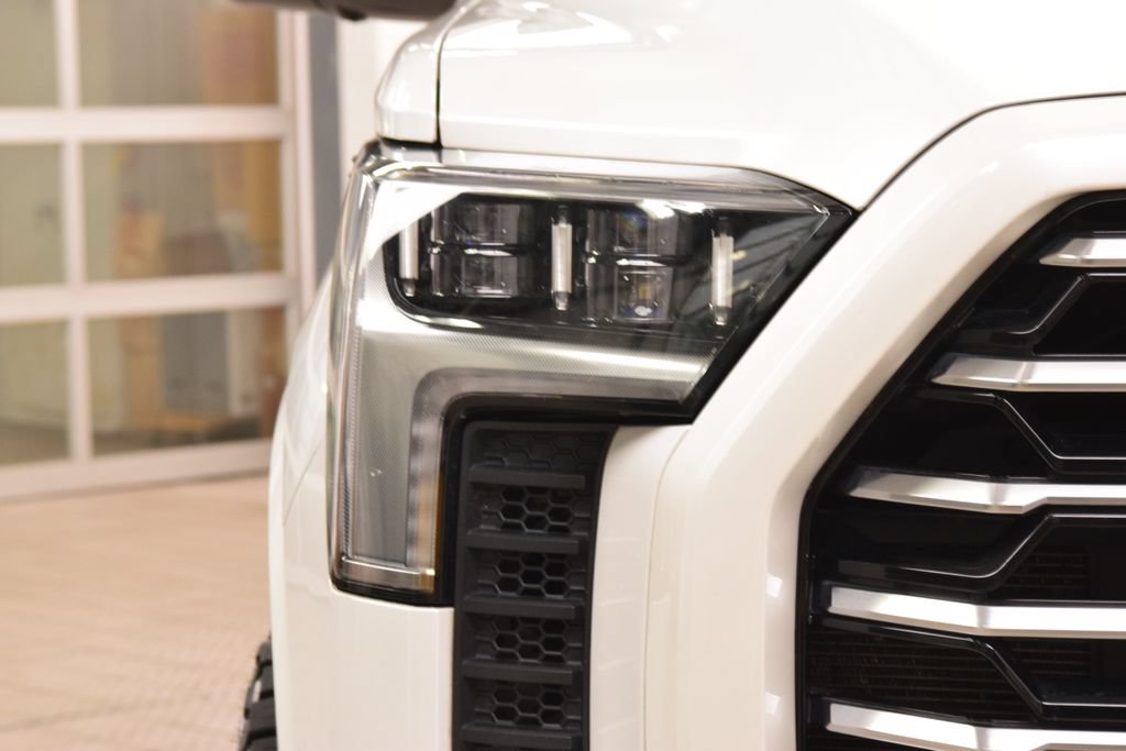 Used 2022 Toyota Tundra Capstone AWD/4WD image 11