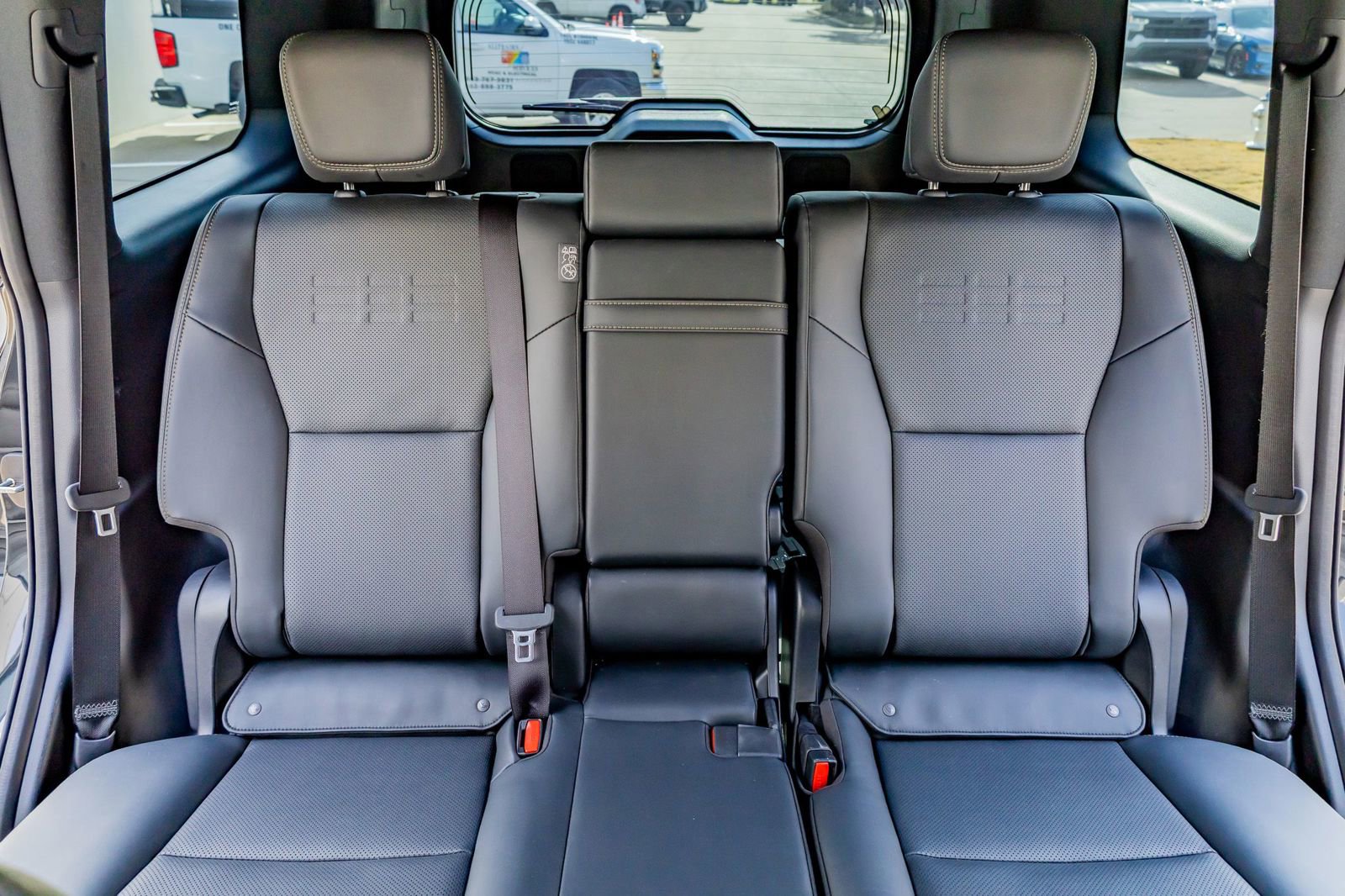 Used 2024 Lexus GX 550 AWD/4WD image 35