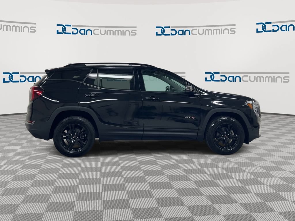 Used 2023 GMC Terrain AT4 AWD/4WD image 9