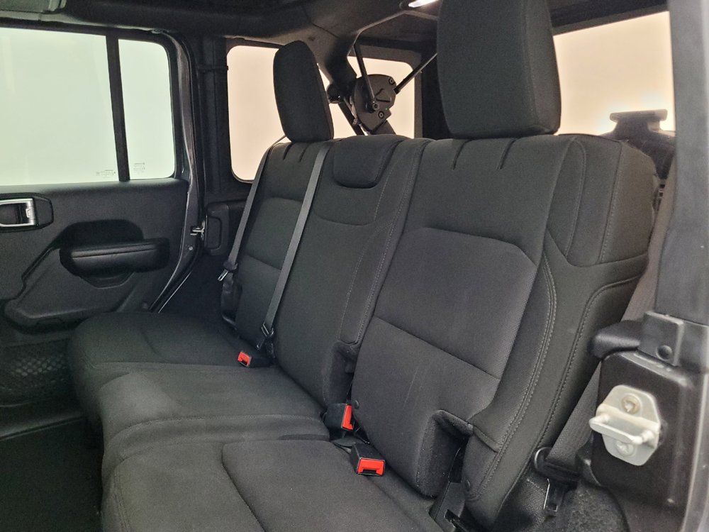 Used 2018 Jeep Wrangler Unlimited Sport S AWD/4WD image 18