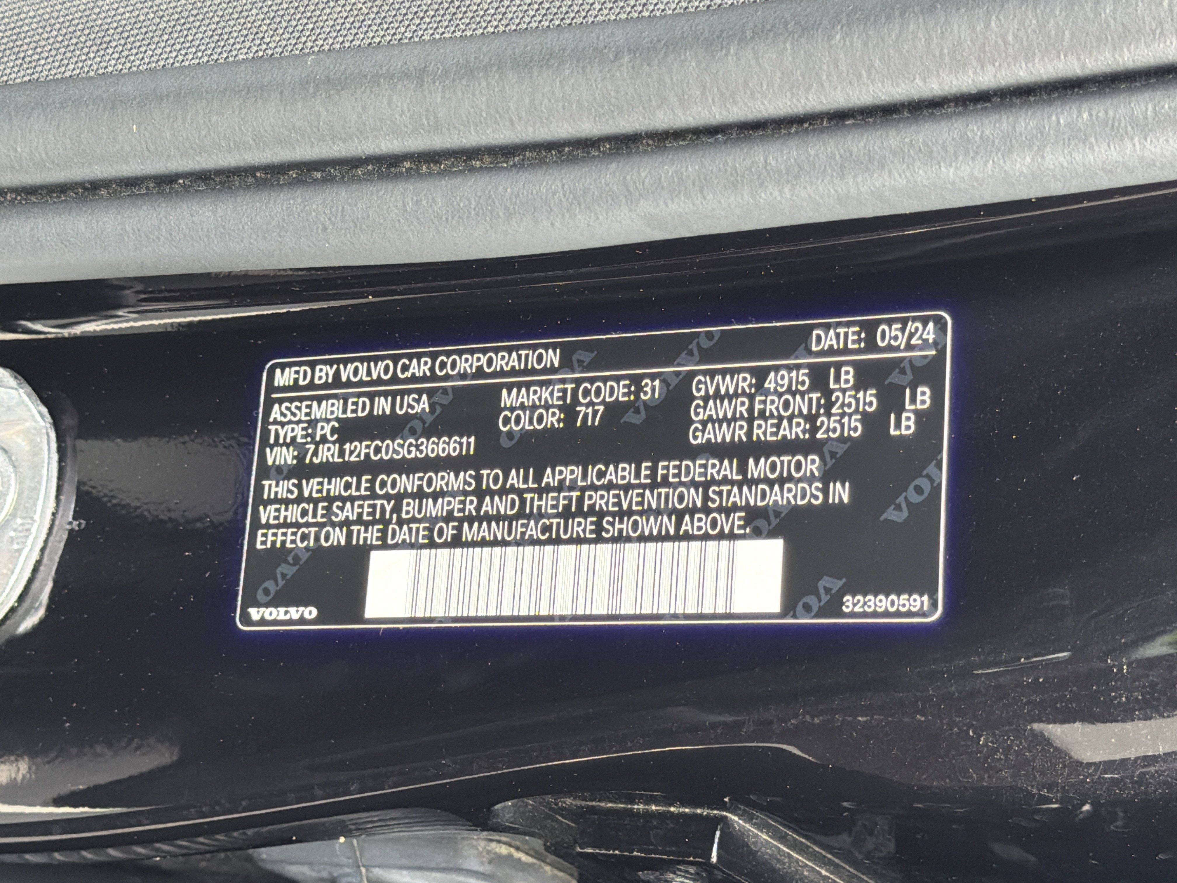 Certified 2025 Volvo S60 B5 Plus FWD image 37